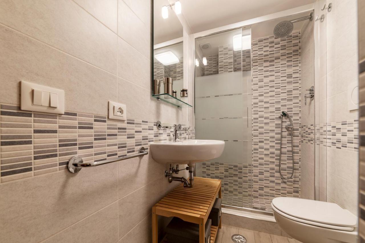 Termini Central And Elegant Apartment Рим Экстерьер фото
